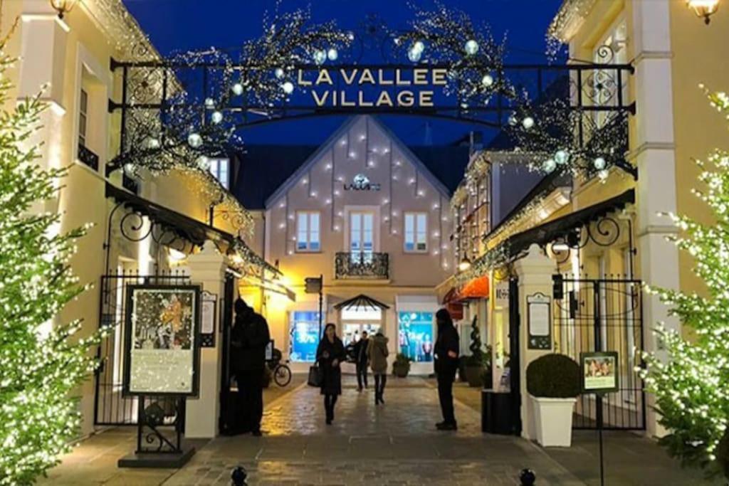 Sejour En Famille Ou Amis A Disneyland & Paris Лонь Екстер'єр фото